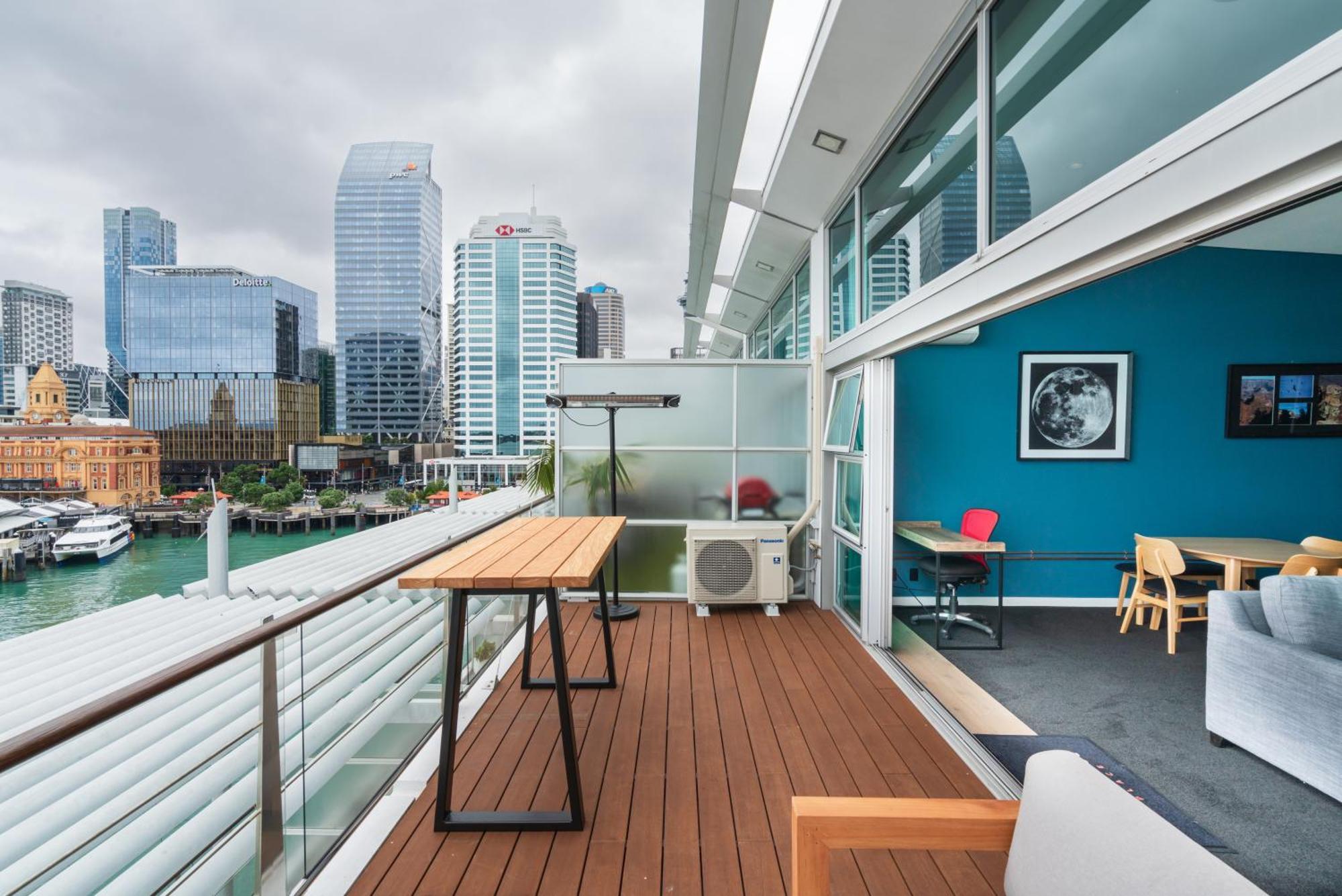 Penthouse Apartment With Stunning Harbour Views Auckland Exterior photo