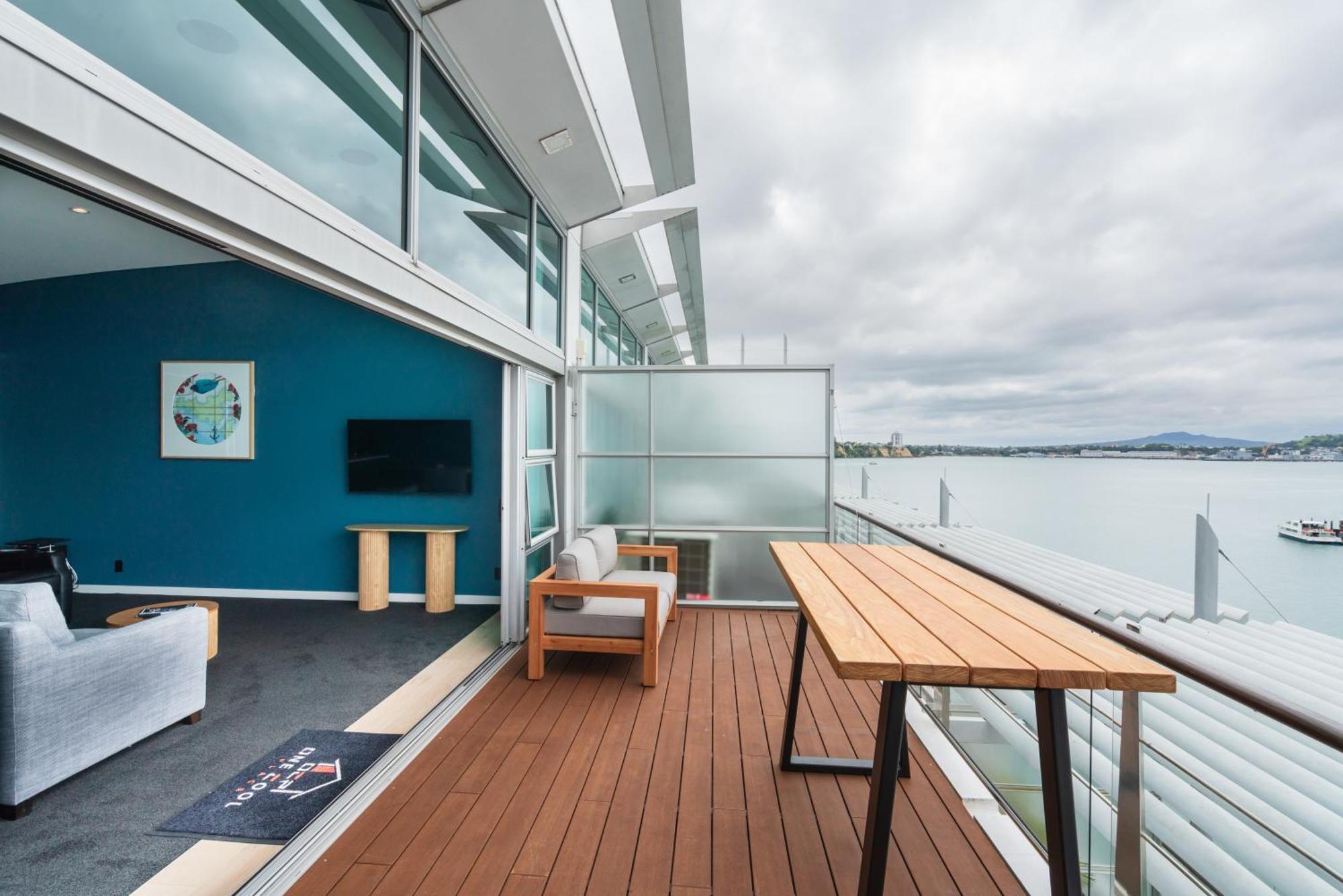 Penthouse Apartment With Stunning Harbour Views Auckland Exterior photo