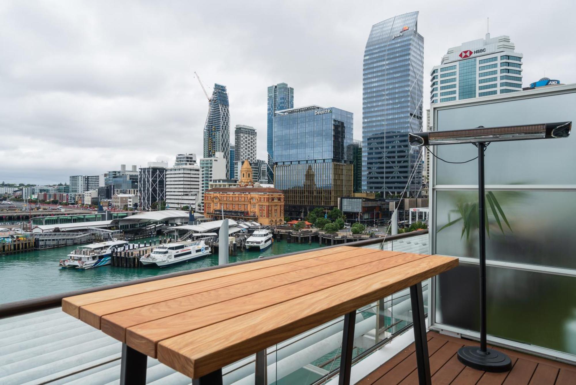 Penthouse Apartment With Stunning Harbour Views Auckland Exterior photo